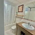 Bosch- De 2 Con Piscina. * シウタデリャ